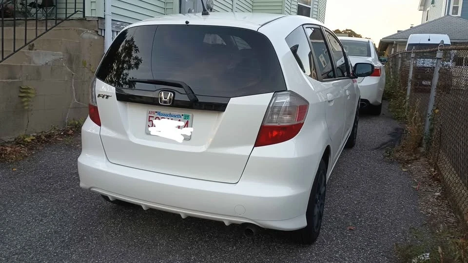 2011 Honda Fit - Image 4 of 17