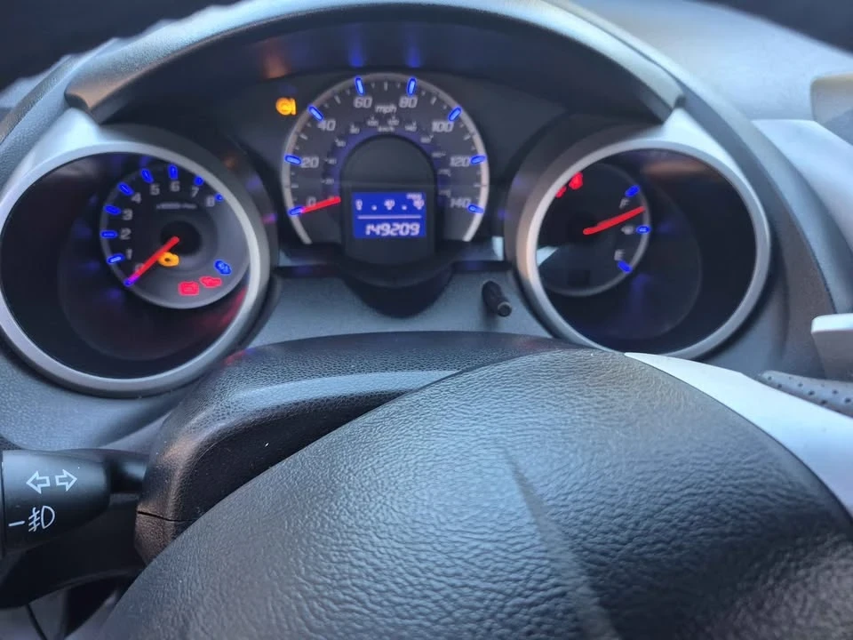 2011 Honda Fit - Image 9 of 10