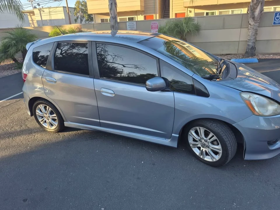 2011 Honda Fit - Image 2 of 10