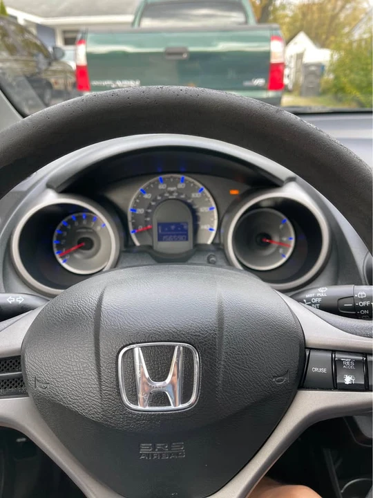 2011 Honda Fit - Image 18 of 19