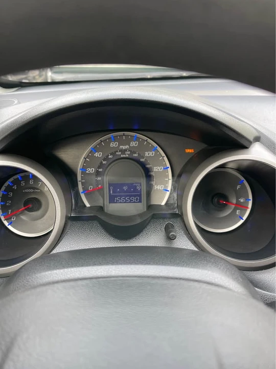 2011 Honda Fit - Image 19 of 19