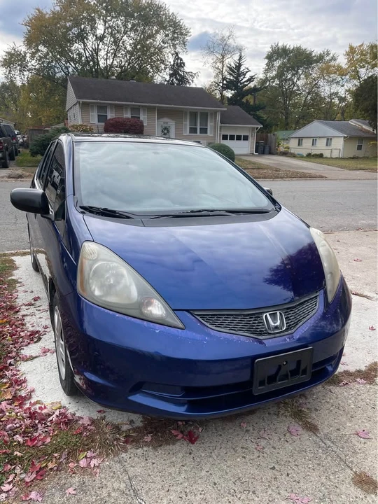 2011 Honda Fit - Image 2 of 19