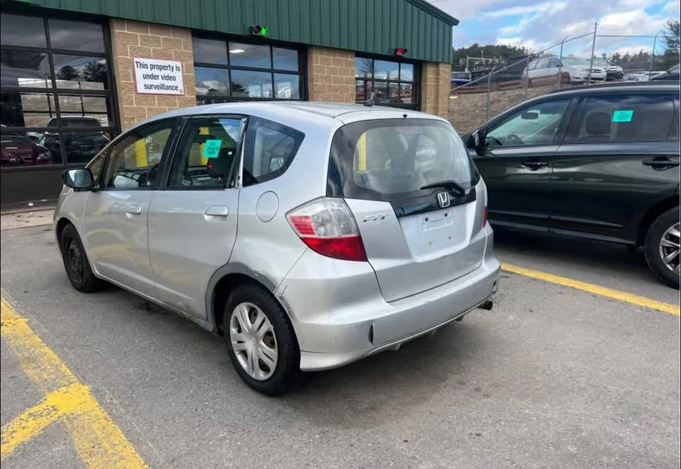 2011 Honda Fit - Image 2 of 13