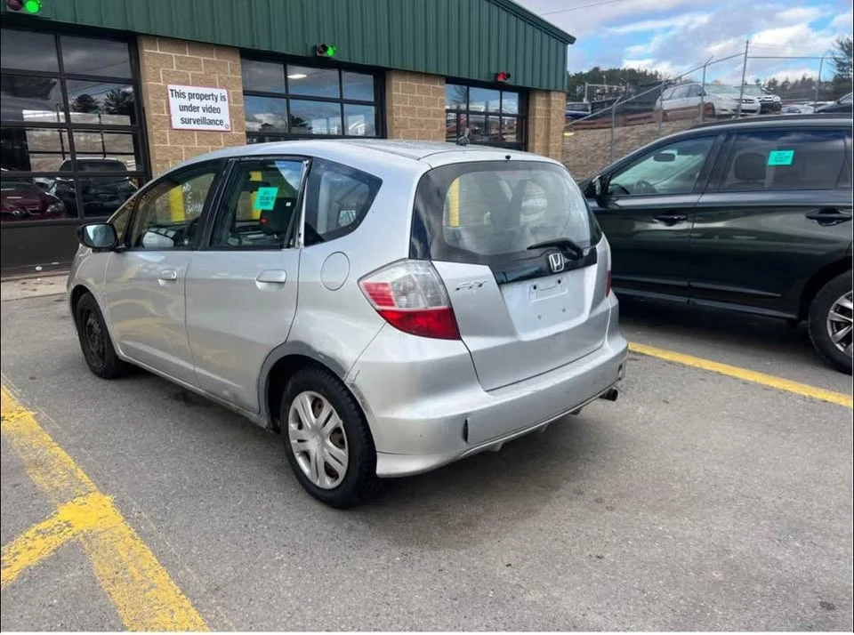 2011 Honda Fit - Image 4 of 13