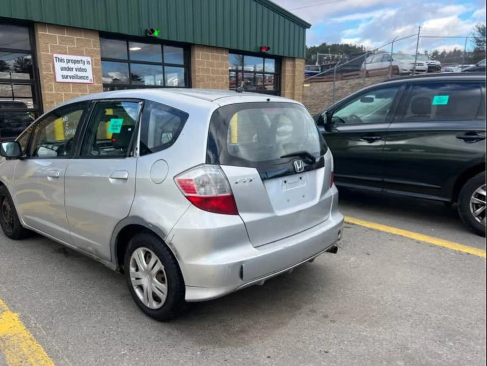 2011 Honda Fit - Image 7 of 13