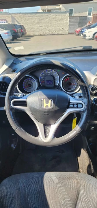 2011 Honda Fit - Image 15 of 18