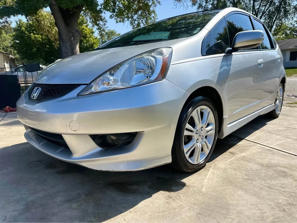 2011 Honda Fit - Image 6 of 16