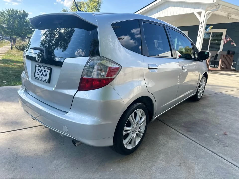 2011 Honda Fit - Image 3 of 16