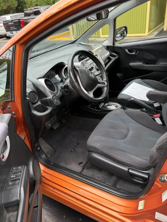 2011 Honda Fit - Image 8 of 18