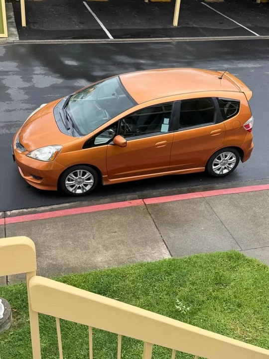 2011 Honda Fit - Image 3 of 18