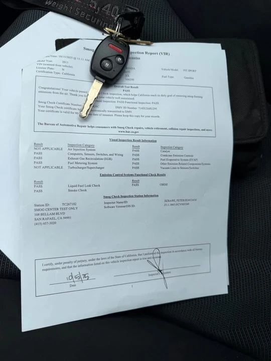 2011 Honda Fit - Image 2 of 18