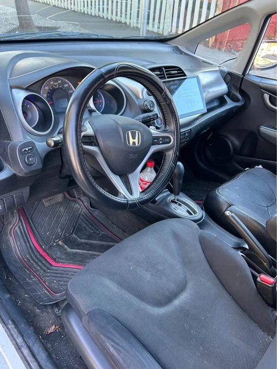 2011 Honda Fit - Image 7 of 10