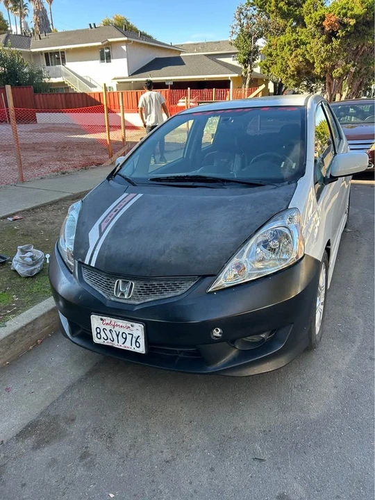 2011 Honda Fit - Image 4 of 10