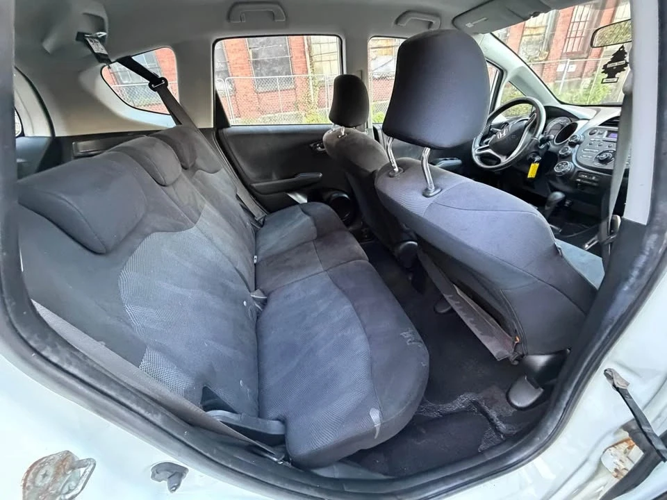 2011 Honda Fit - Image 7 of 10
