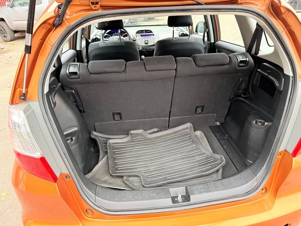 2011 Honda Fit - Image 8 of 11