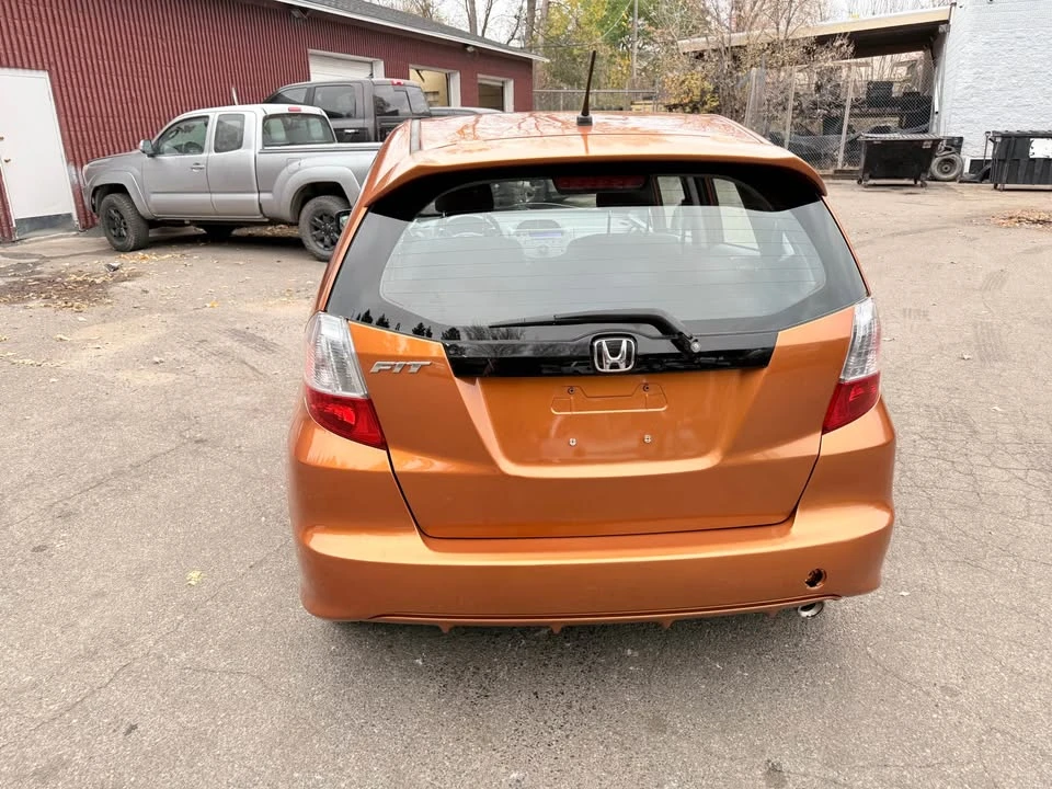 2011 Honda Fit - Image 2 of 11
