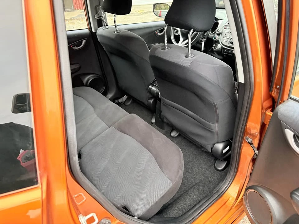 2011 Honda Fit - Image 9 of 11