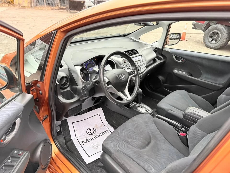 2011 Honda Fit - Image 10 of 11