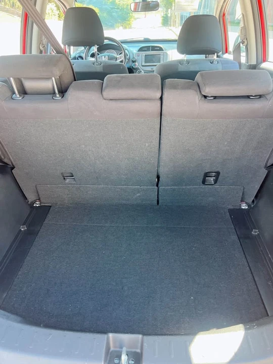 2011 Honda Fit - Image 7 of 12