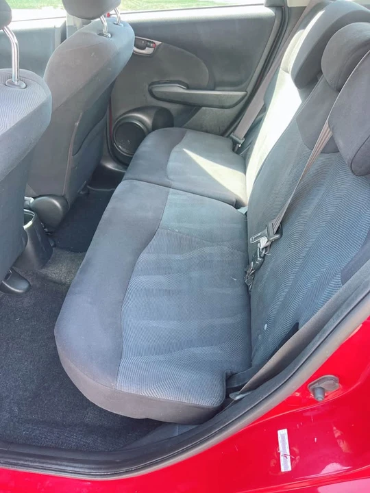 2011 Honda Fit - Image 6 of 12