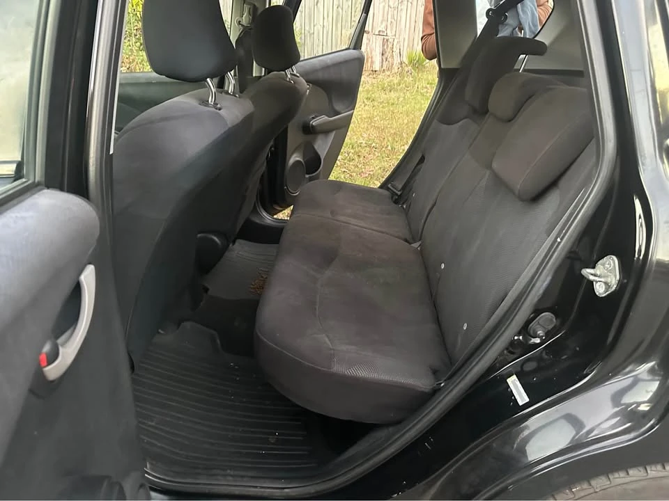 2011 Honda Fit - Image 8 of 9