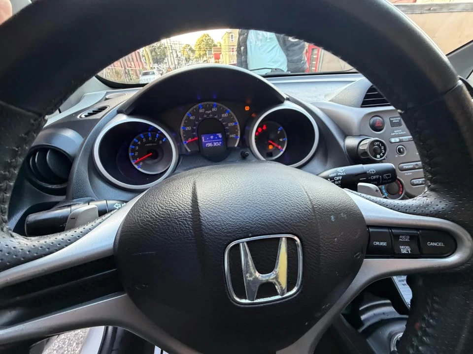 2011 Honda Fit - Image 7 of 11