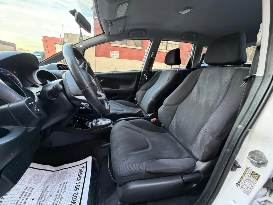 2011 Honda Fit - Image 11 of 11