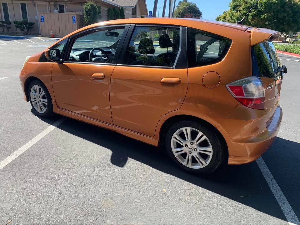 2011 Honda Fit - Image 5 of 8
