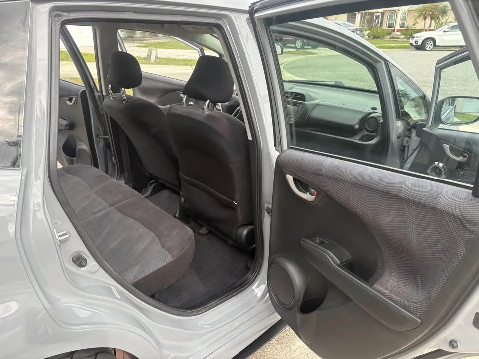 2011 Honda Fit - Image 14 of 20