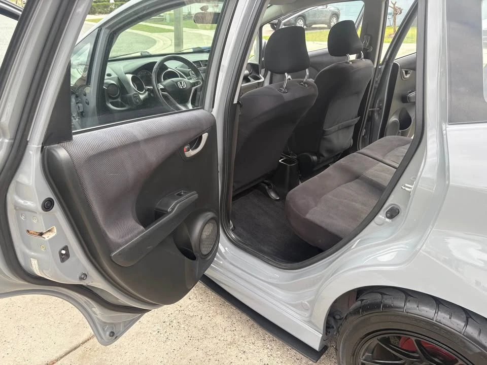2011 Honda Fit - Image 15 of 20