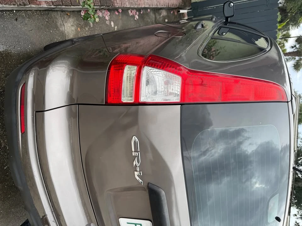 2011 Honda CR-V 3rd Gen - Image 4 of 8
