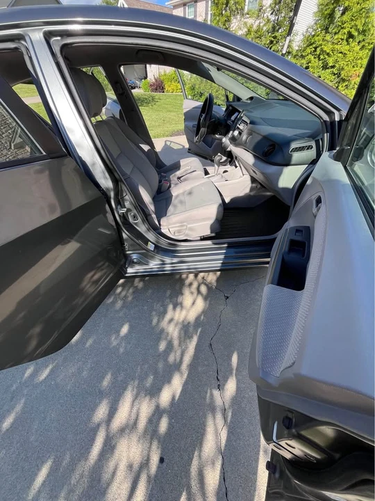 2011 Honda Insight 2nd Gen - Image 13 of 14
