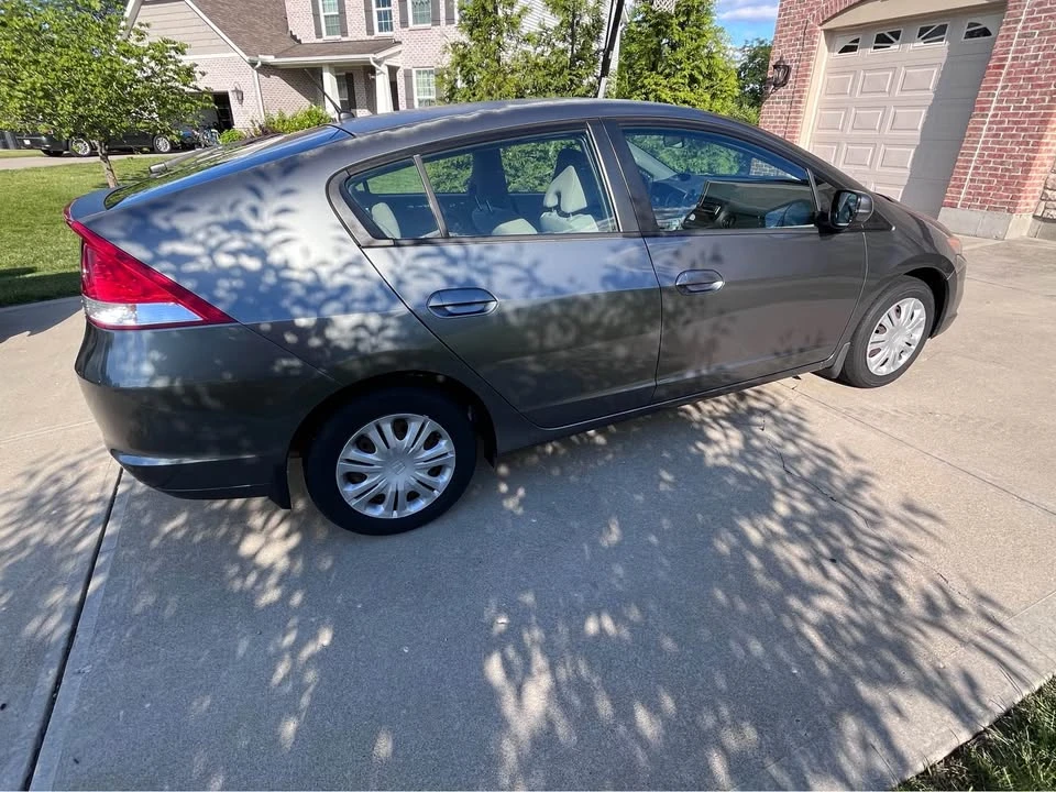 2011 Honda Insight 2nd Gen - Image 11 of 14