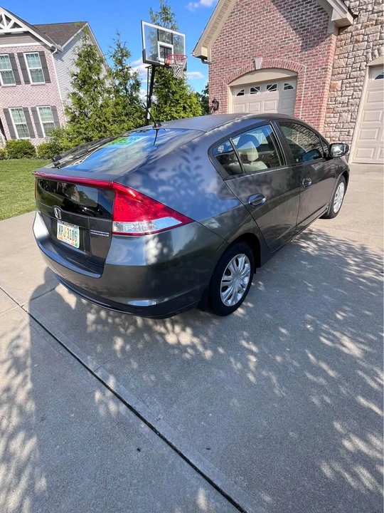 2011 Honda Insight 2nd Gen - Image 10 of 14