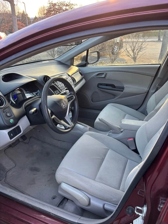 2011 Honda Insight 2nd Gen - Image 5 of 7