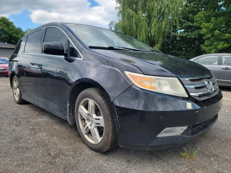 2011 Honda Odyssey - Image 2 of 14