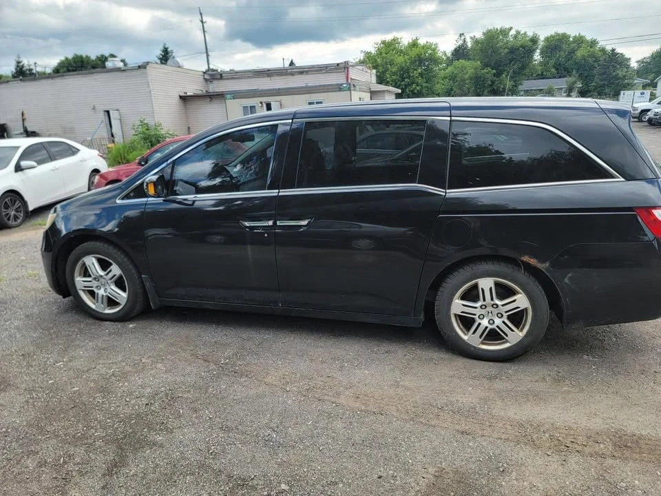2011 Honda Odyssey - Image 7 of 14