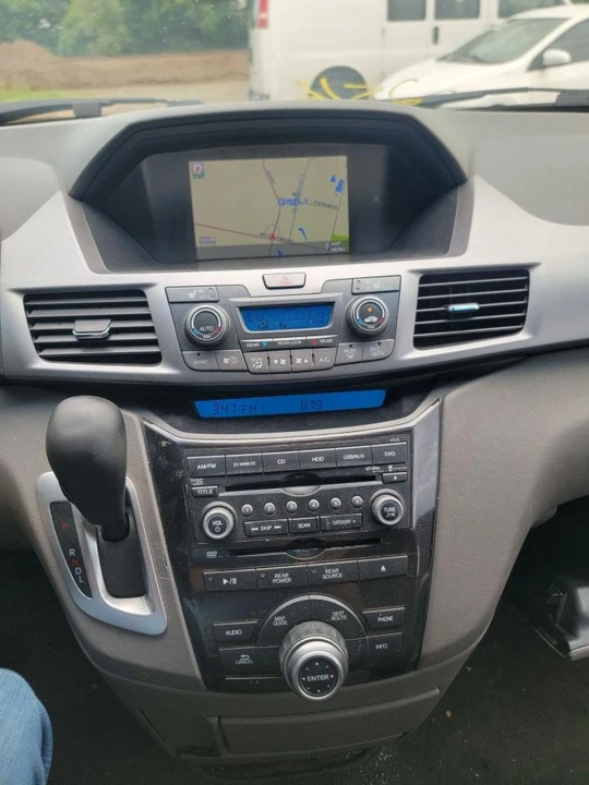 2011 Honda Odyssey - Image 14 of 14