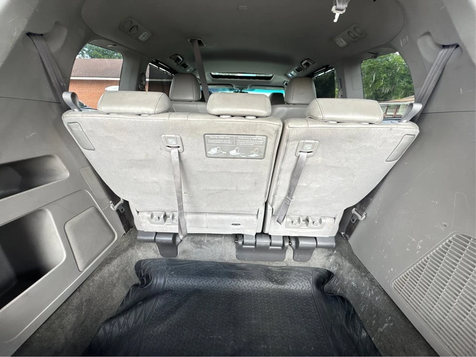 2011 Honda Odyssey - Image 13 of 20