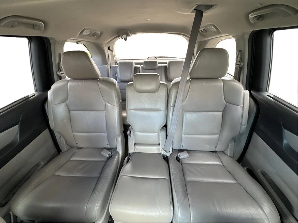2011 Honda Odyssey - Image 15 of 20