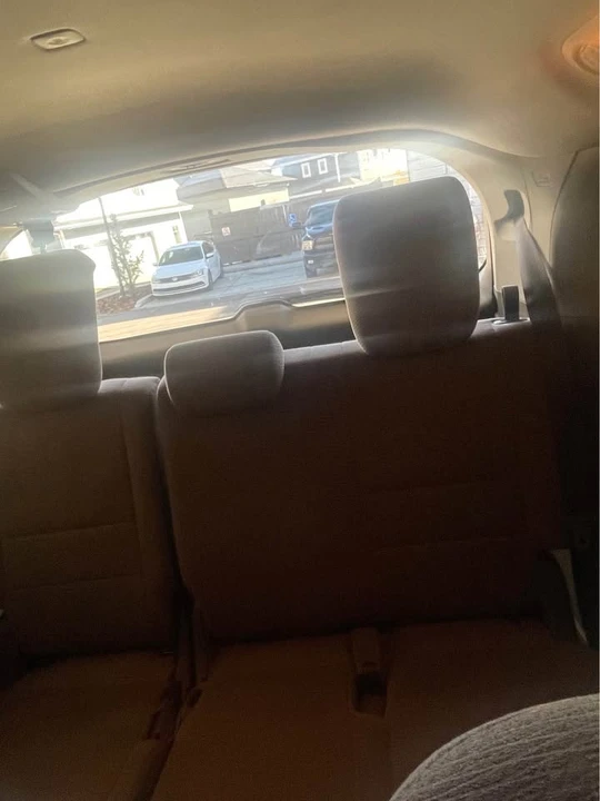 2011 Honda Odyssey - Image 14 of 15