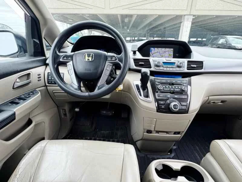 2011 Honda Odyssey - Image 10 of 20