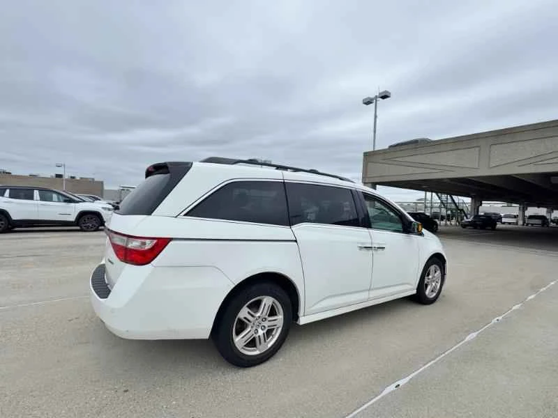 2011 Honda Odyssey - Image 4 of 20