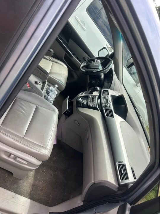 2011 Honda Odyssey - Image 8 of 11
