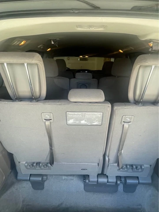 2011 Honda Odyssey - Image 15 of 15