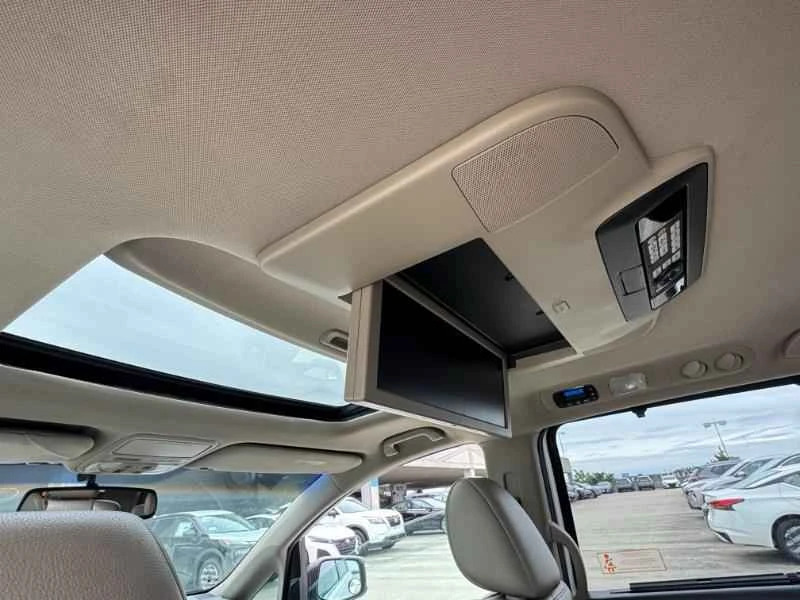 2011 Honda Odyssey - Image 8 of 20