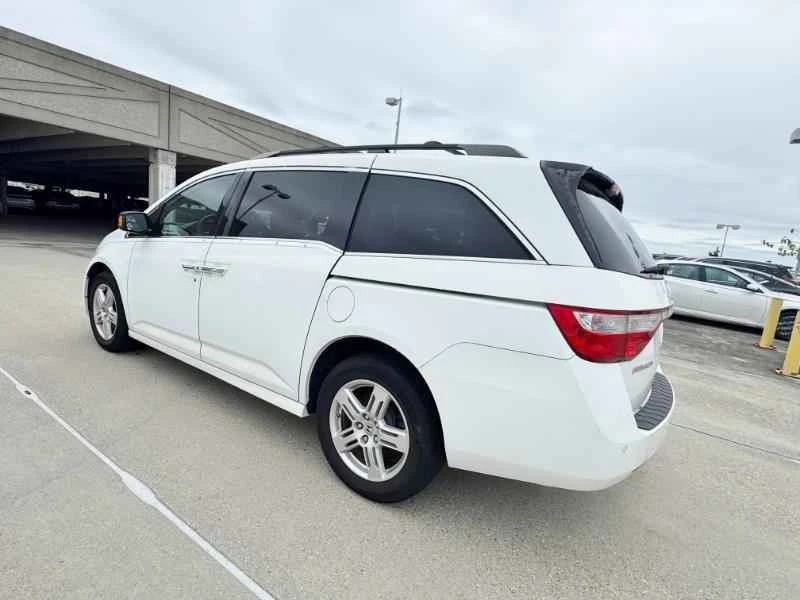 2011 Honda Odyssey - Image 6 of 20