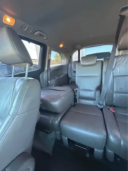 2011 Honda Odyssey - Image 4 of 5
