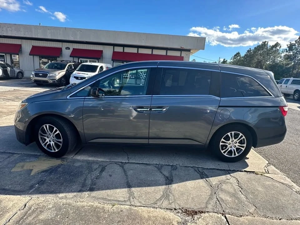 2011 Honda Odyssey - Image 3 of 19