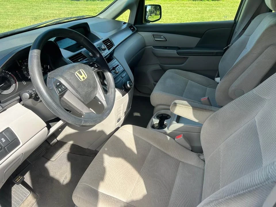 2011 Honda Odyssey - Image 5 of 7
